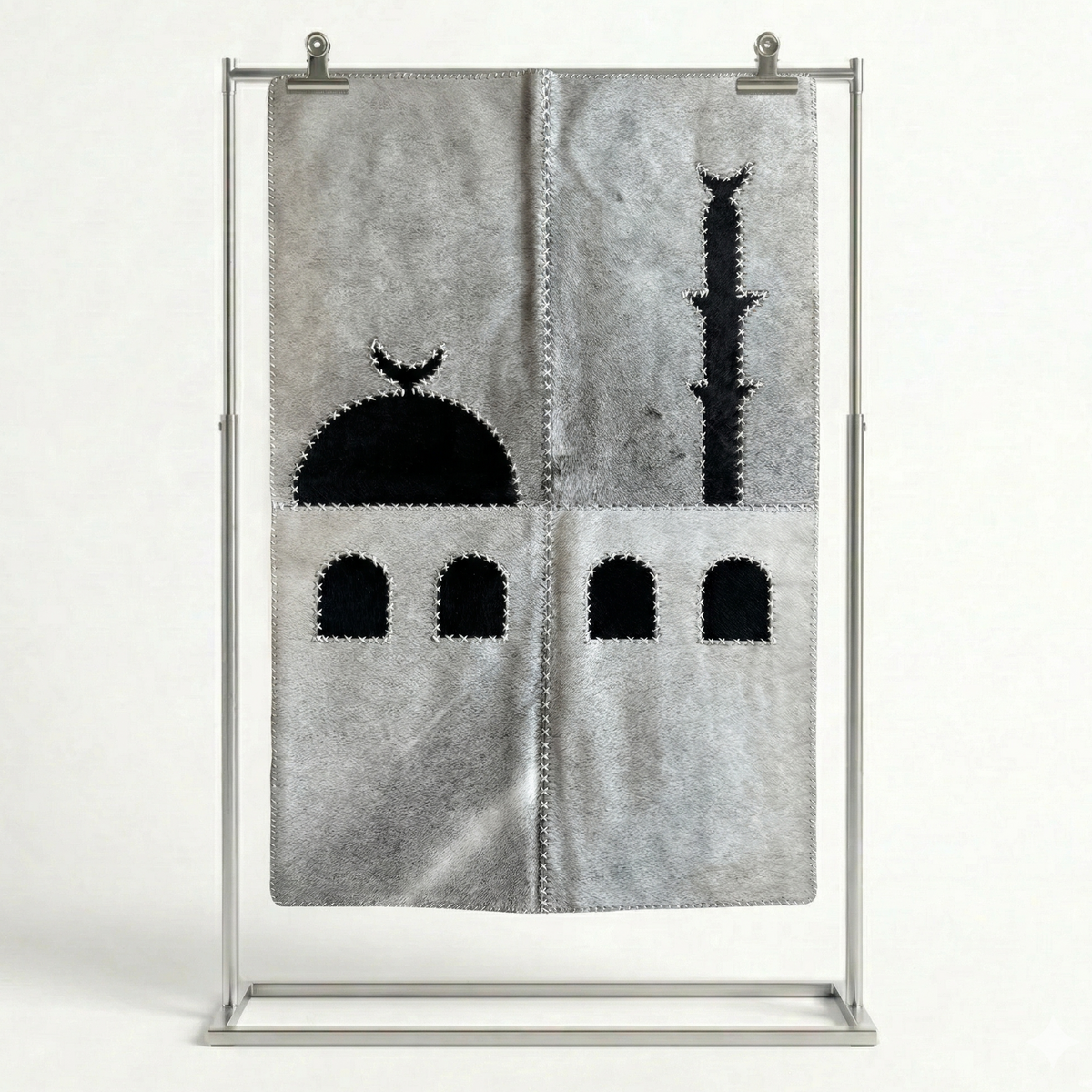 "Aydınlık Gün" Lüks Dana Postu Seccade | Hediye Kutulu Set